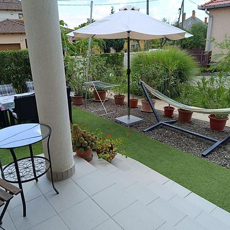 Németi Apartmanház Hajduszoboszlo Exterior foto