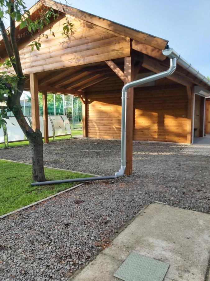 Németi Apartmanház Hajduszoboszlo Exterior foto