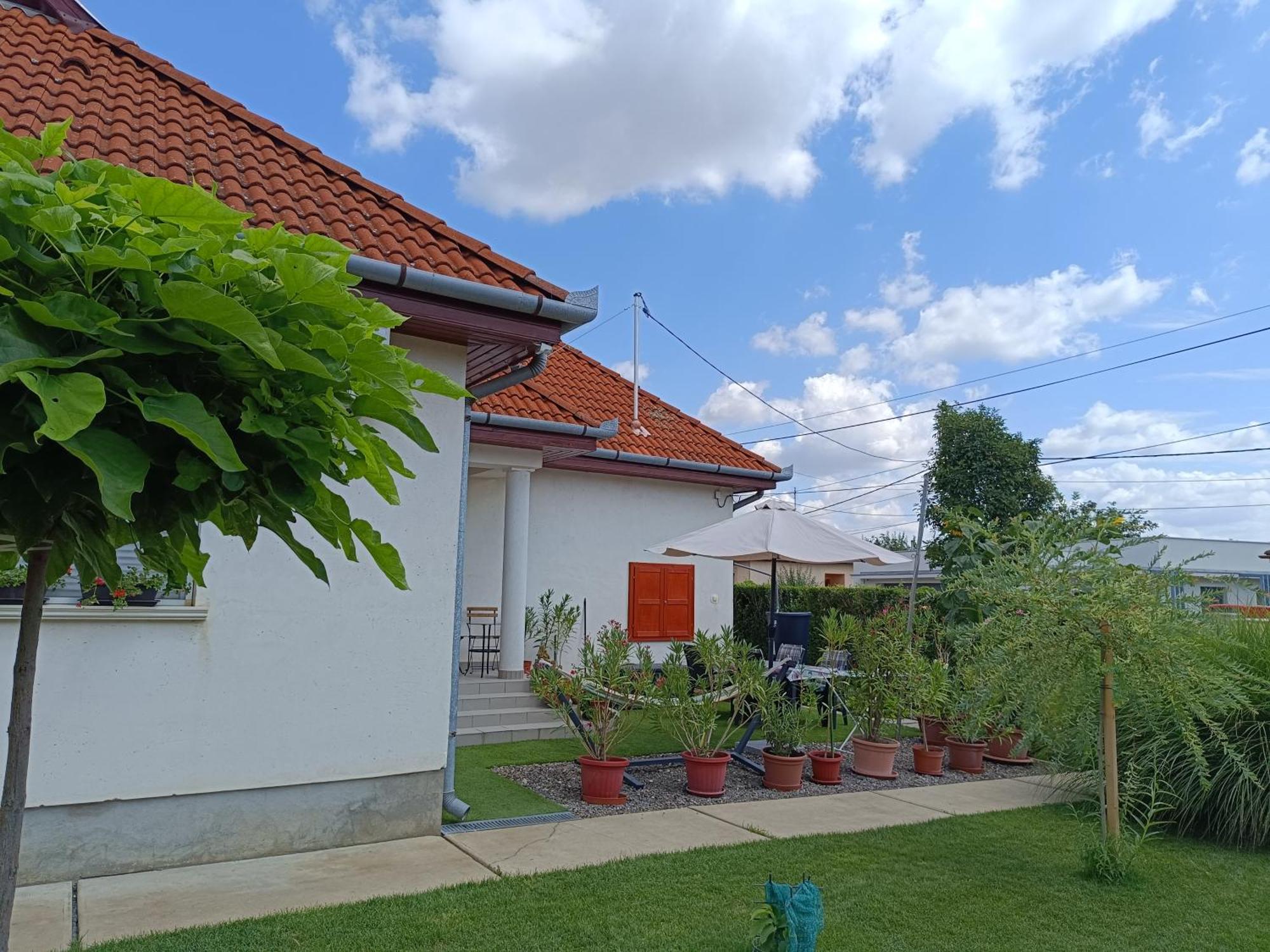 Németi Apartmanház Hajduszoboszlo Exterior foto
